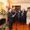 Посол Вьетнама в Канаде Фам Као Фонг выступает на церемонии. Фото: VNA