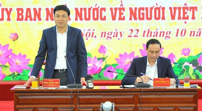 Заместитель министра иностранных дел, Председатель Государственного комитета по делам вьетнамцев, проживающих за границей, Фам Куанг Хиеу выступает с речью. Фото: VNA