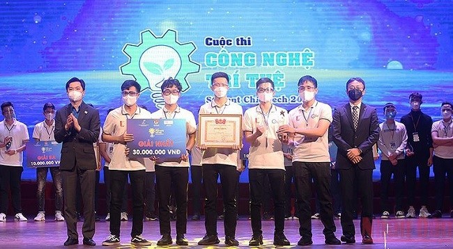 Команда «The Cim Light» из Ханойского политехнического университета заняла первое место. 