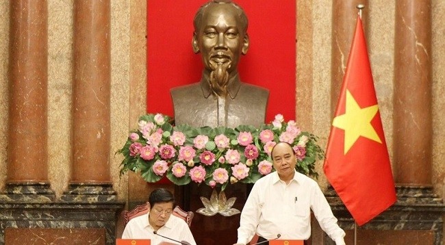Президент Вьетнама Нгуен Суан Фук выступает с речью. Фото: Лам Хынг 