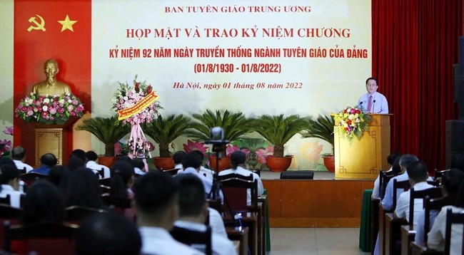 Товарищ Нгуен Чонг Нгиа выступает на церемонии. Фото: baoquocte.vn