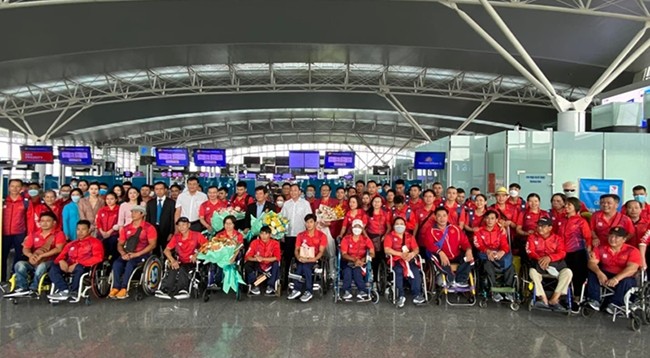 Вьетнамская спортивная делегация на 11-х Паралимпийских играх Юго-Восточной Азии 2022 года.