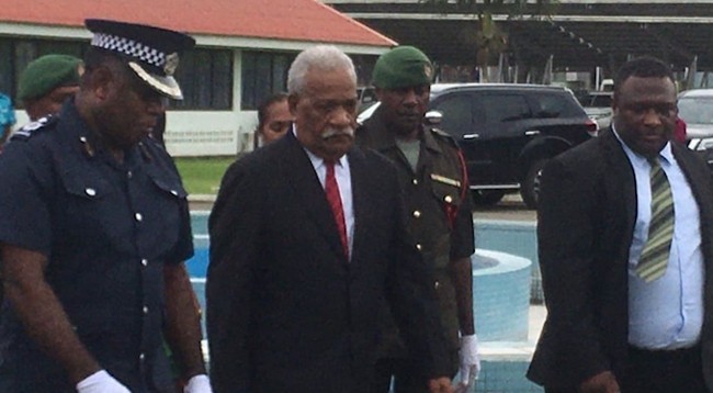 Президент Вануату Никенике Вуробараву (в центре). Фото: asiapacificreport.nz